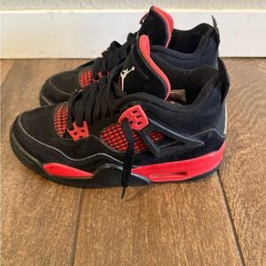 Jordan 4 retro red thunder black and red unisex sneakers Size US 4.5y- 6w